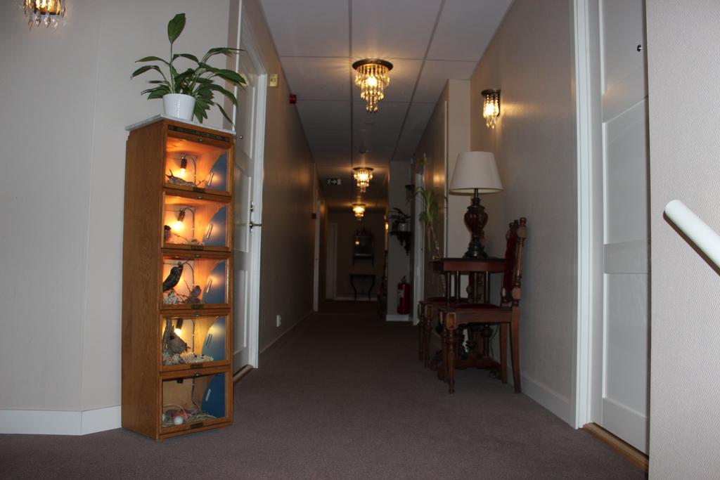 Hotell Laeckoe Lidköping Dış mekan fotoğraf