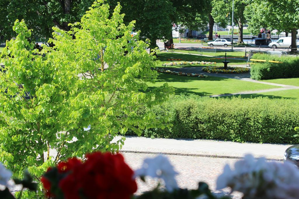 Hotell Laeckoe Lidköping Dış mekan fotoğraf