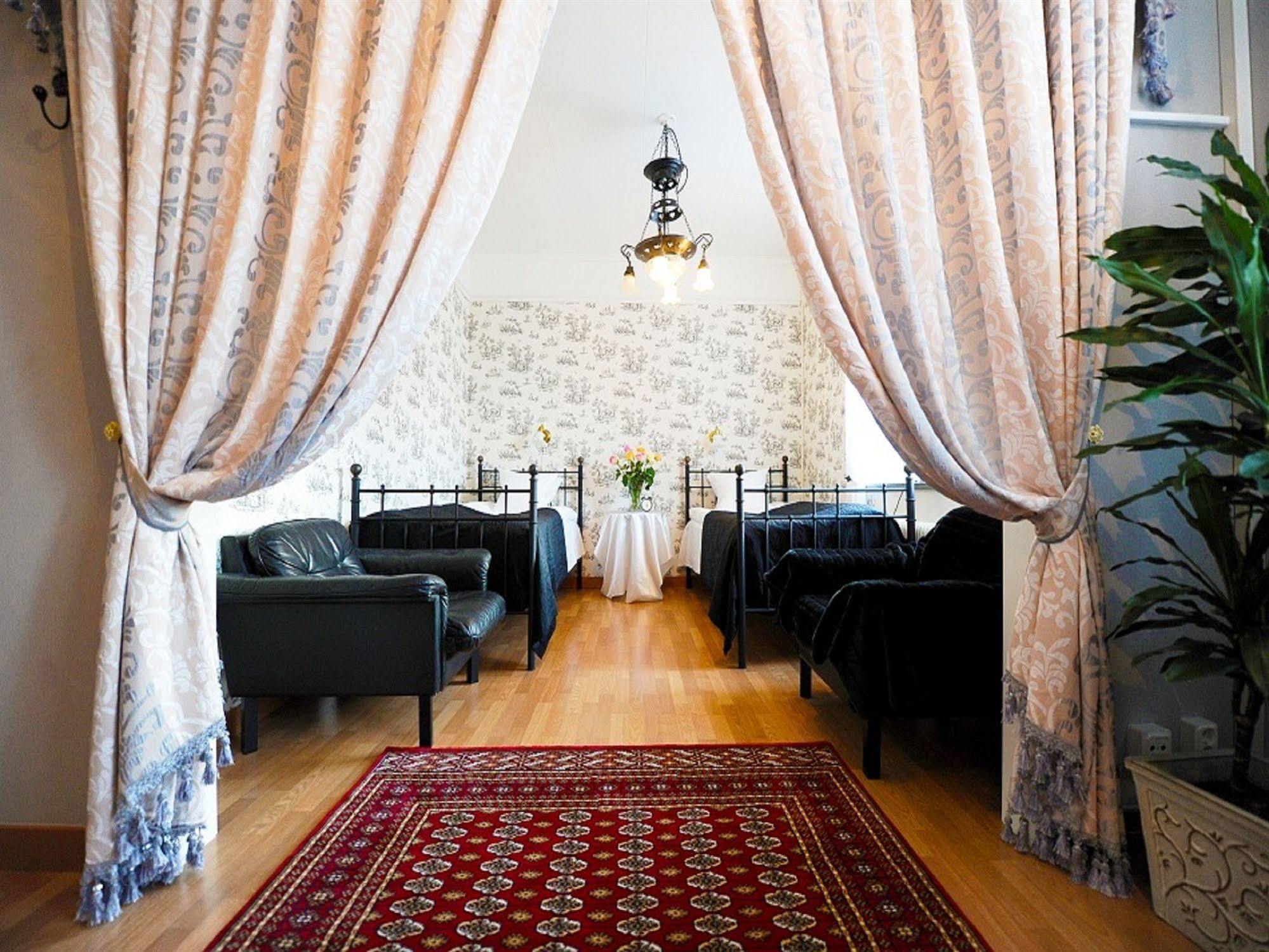 Hotell Laeckoe Lidköping Dış mekan fotoğraf