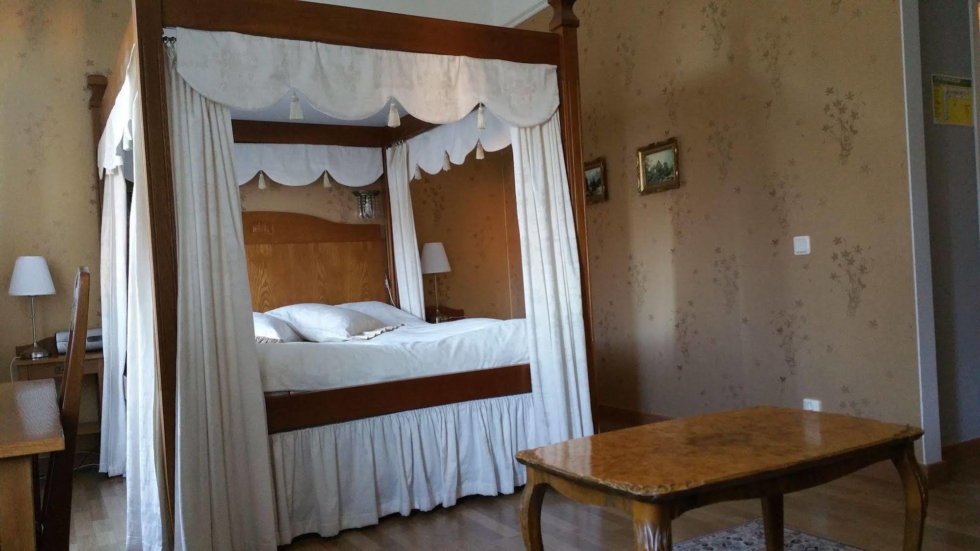 Hotell Laeckoe Lidköping Dış mekan fotoğraf