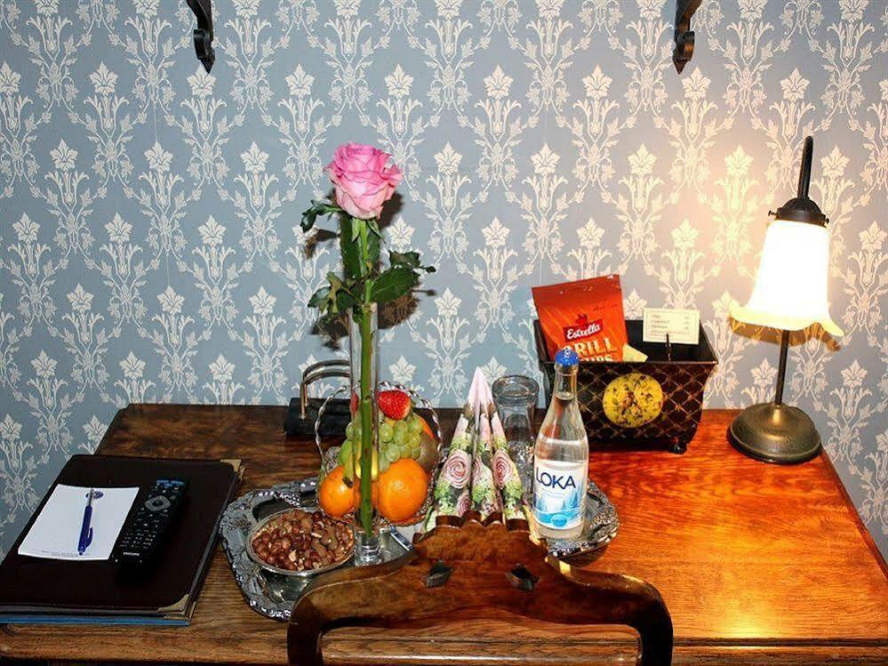 Hotell Laeckoe Lidköping Dış mekan fotoğraf